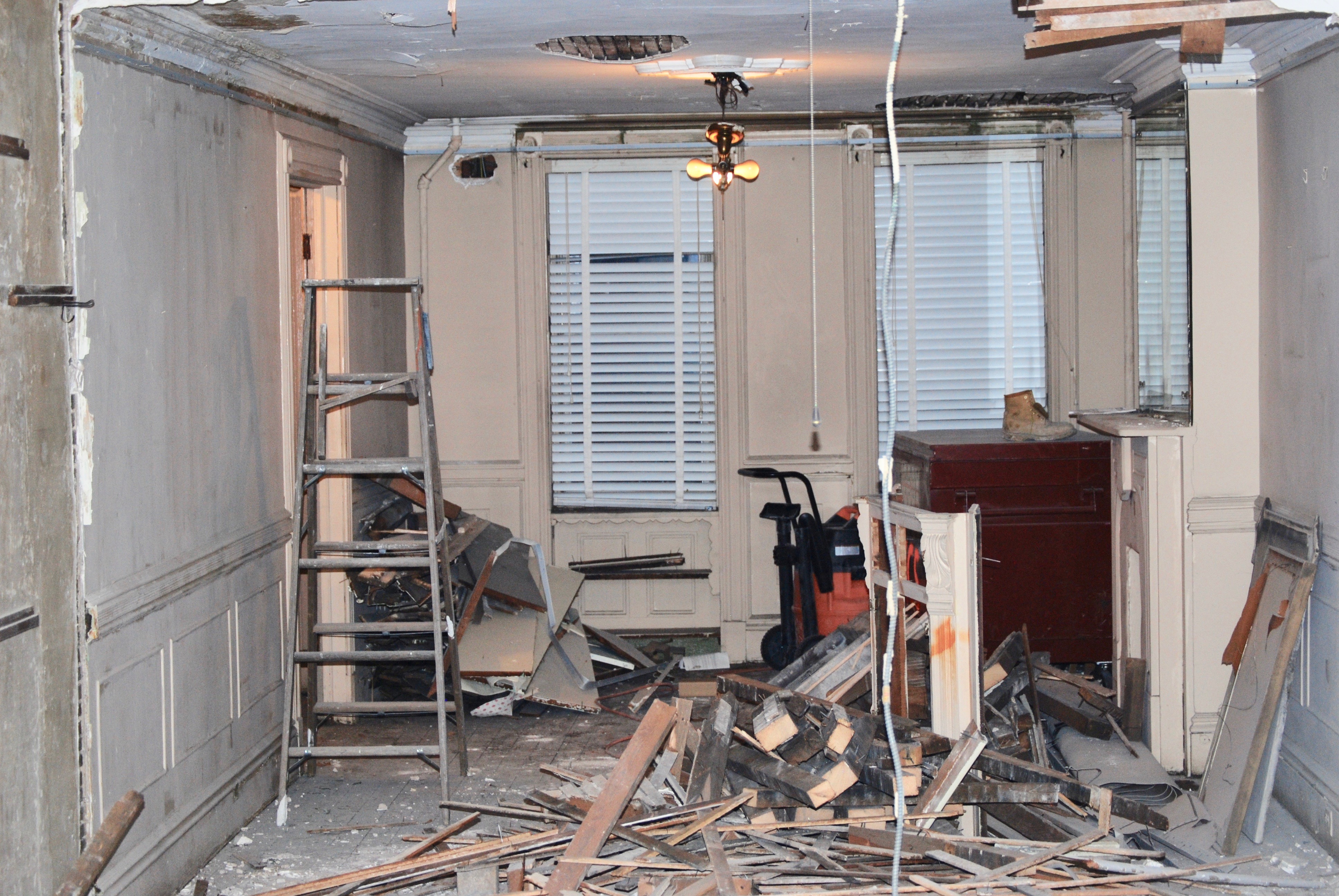 demolition 10-18-12 005 (1)